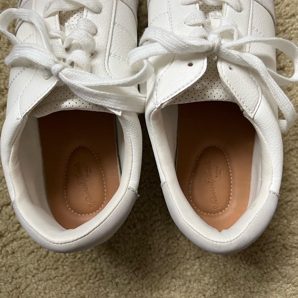 Universal Thread Sneakers - Picture 2 of 4